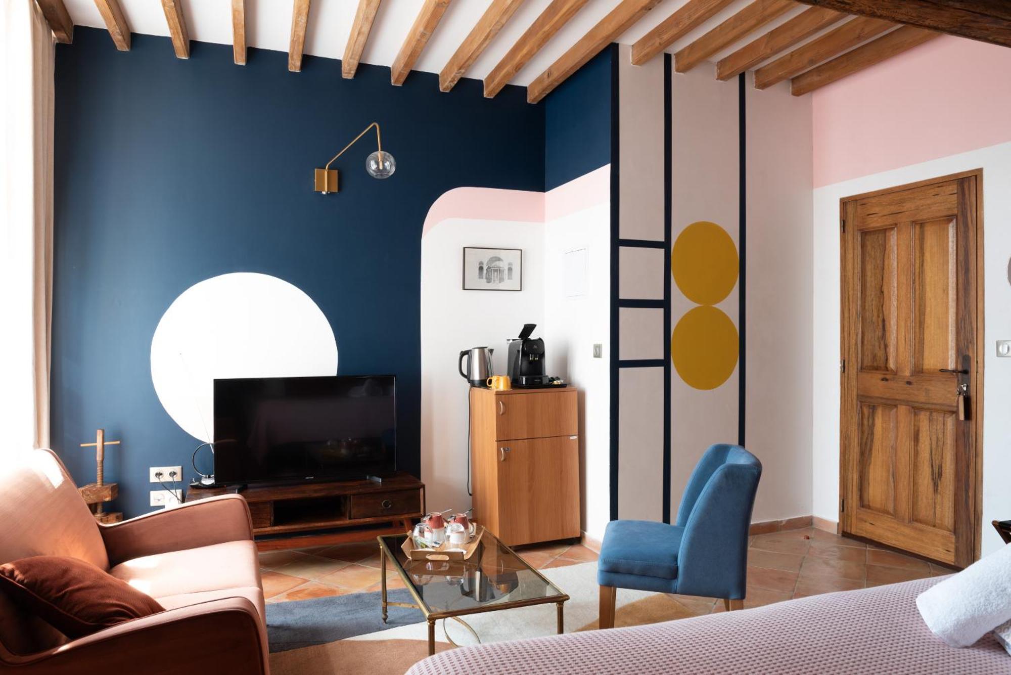 La Maison D'En Bas Des Seigneurs Cucuron Rom bilde